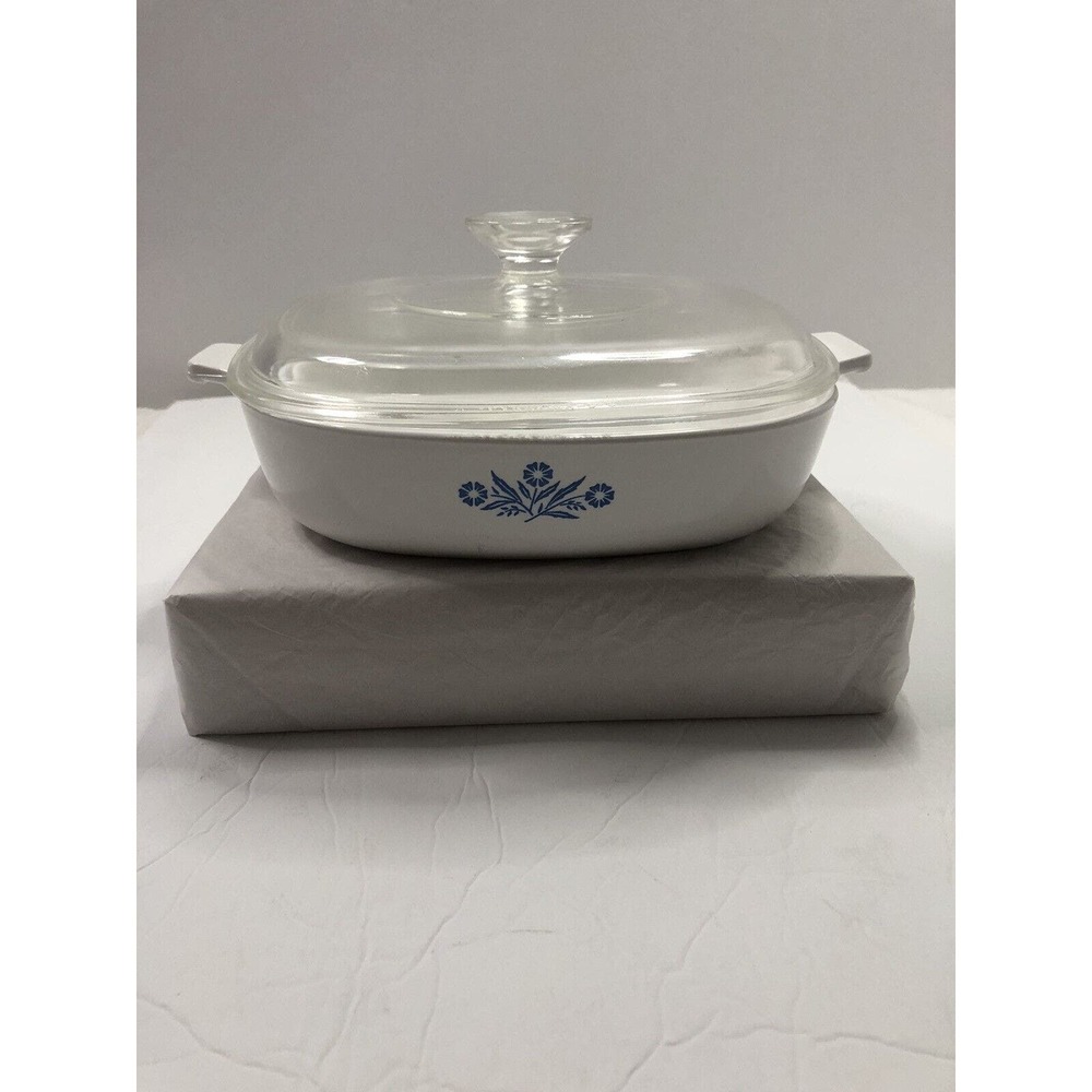 VTG Corning Ware Blue Cornflower P-9-B 8in. Casserole Dish + Lid 31 Pyrex A-9-C